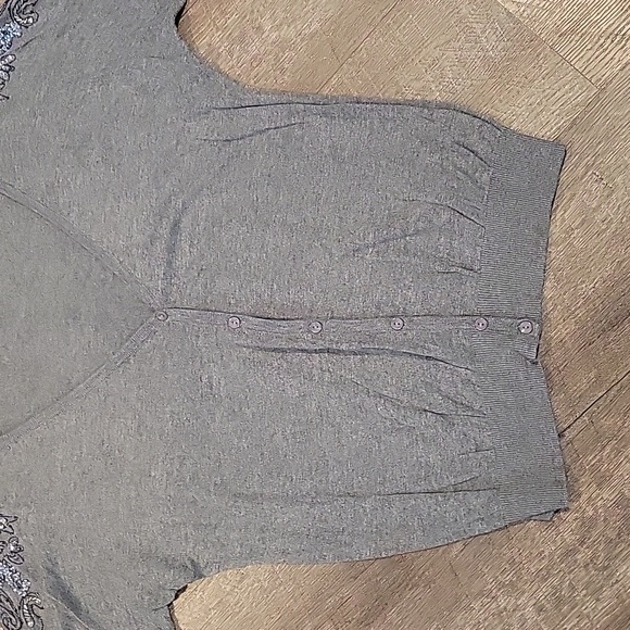 Sweater - Picture 4 of 5